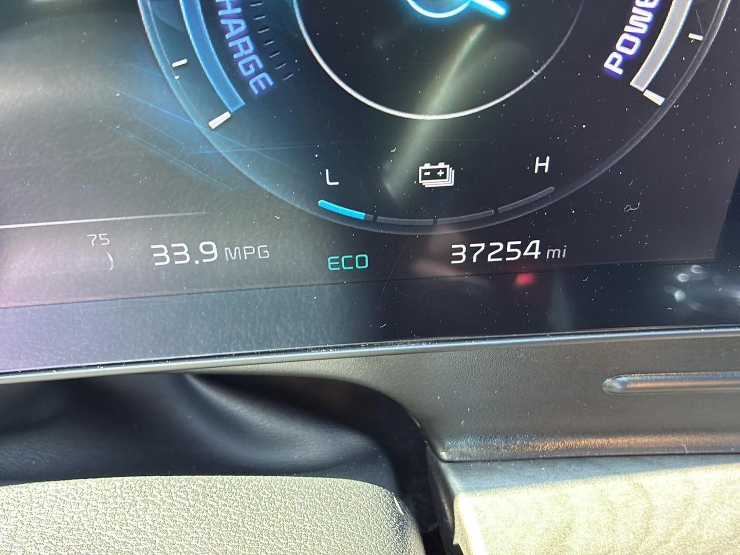 Used 2025 Vesta Blue Kia X-Line Prestige image 39