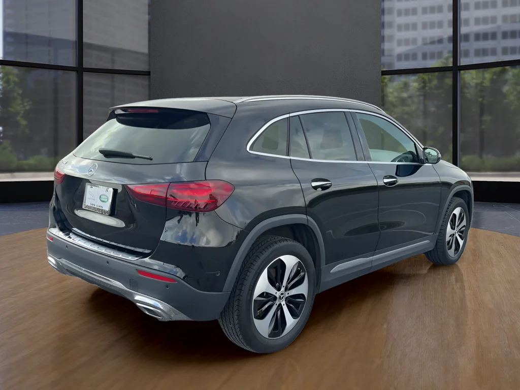 Used 2025 Black Mercedes-Benz GLA 250 image 5