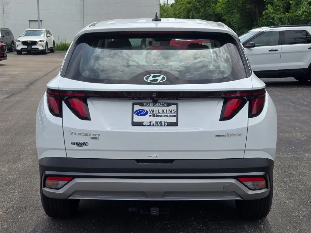 Used 2026 White Pearl Hyundai Blue SE image 10