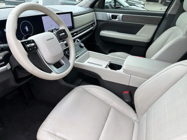 Used 2024  Hyundai Limited image 18