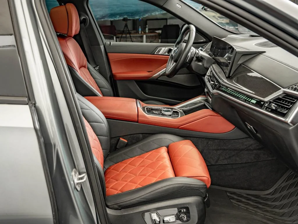 Used 2024 Skyscraper Gray Metallic BMW M60i image 24