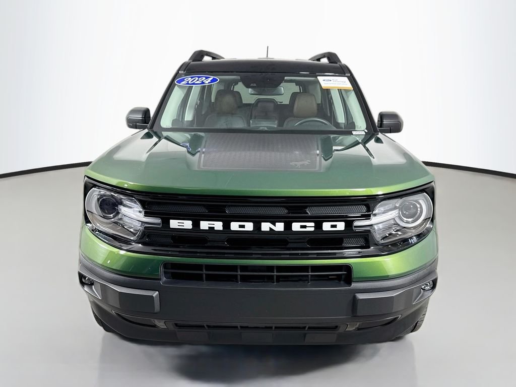Used 2024 Eruption Green Metallic Ford Outer Banks image 7