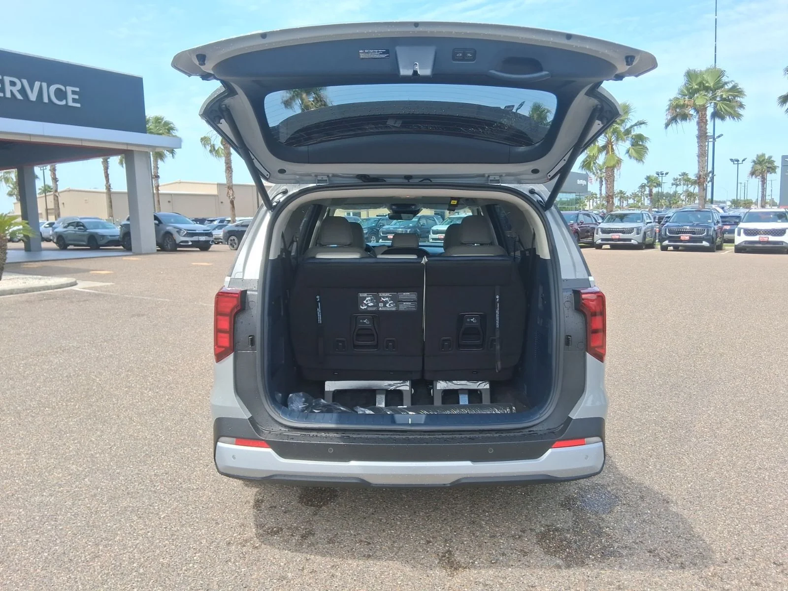 New 2026 White Kia EX image 6