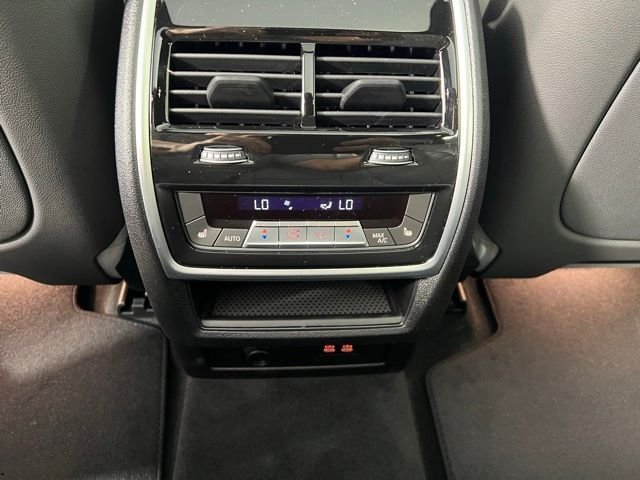 New 2026 White BMW sDrive40i image 36