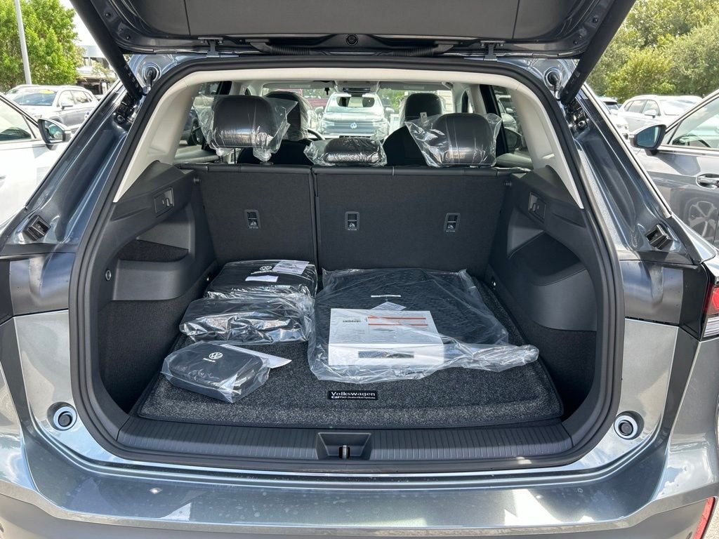 New 2026 Gray Volkswagen 2.0T SE image 50