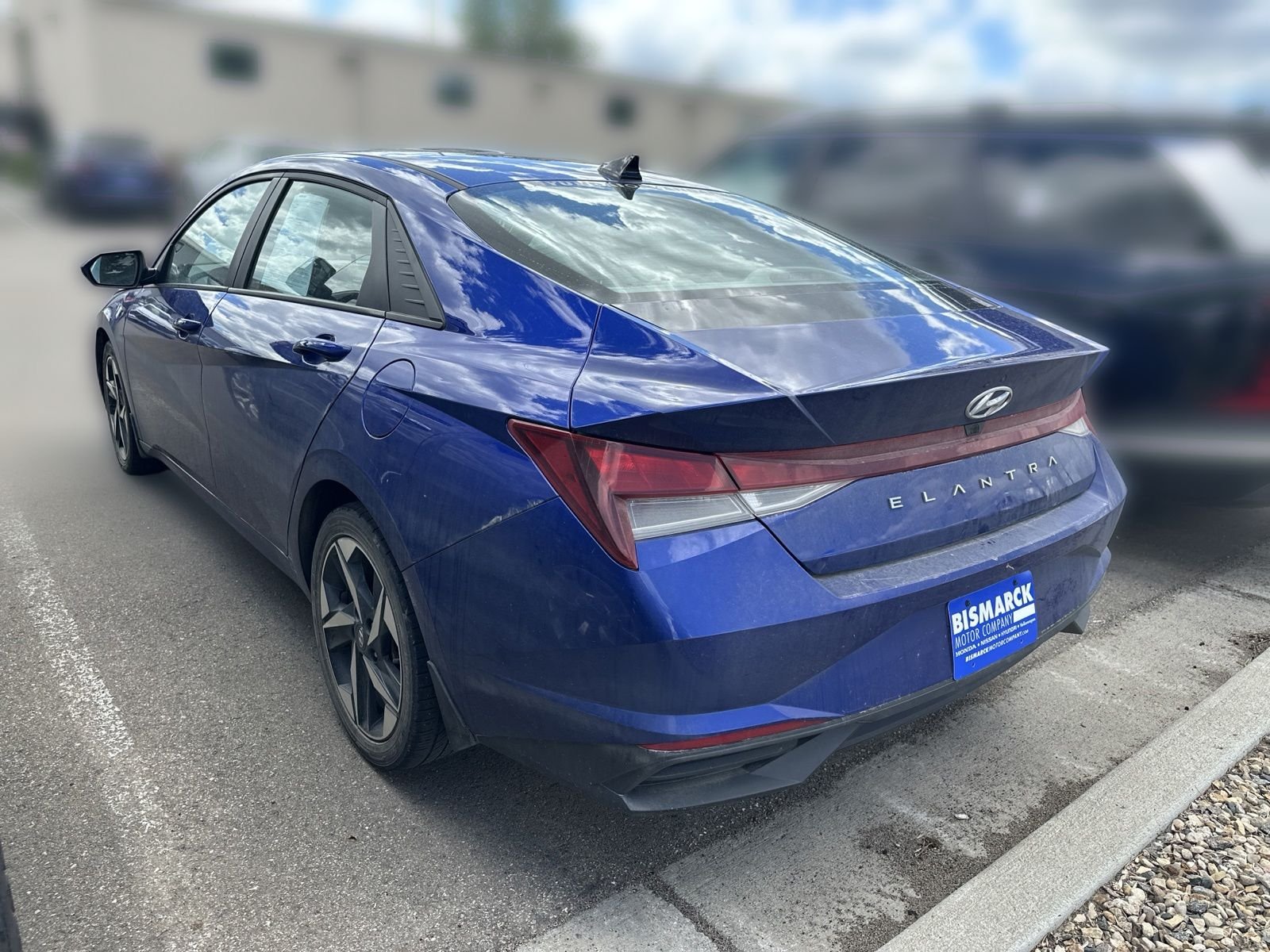 Used 2023 Blue Hyundai SEL image 4