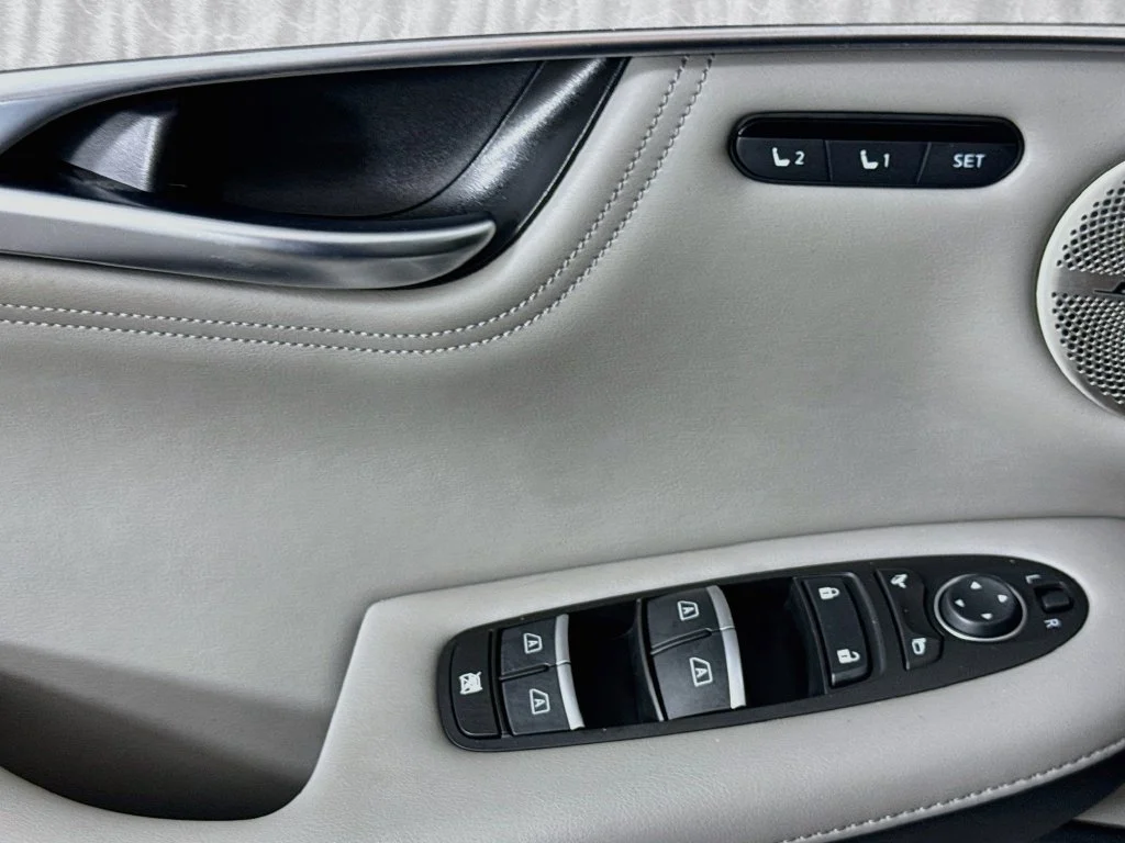 Certified Used 2023 White INFINITI Sensory image 24