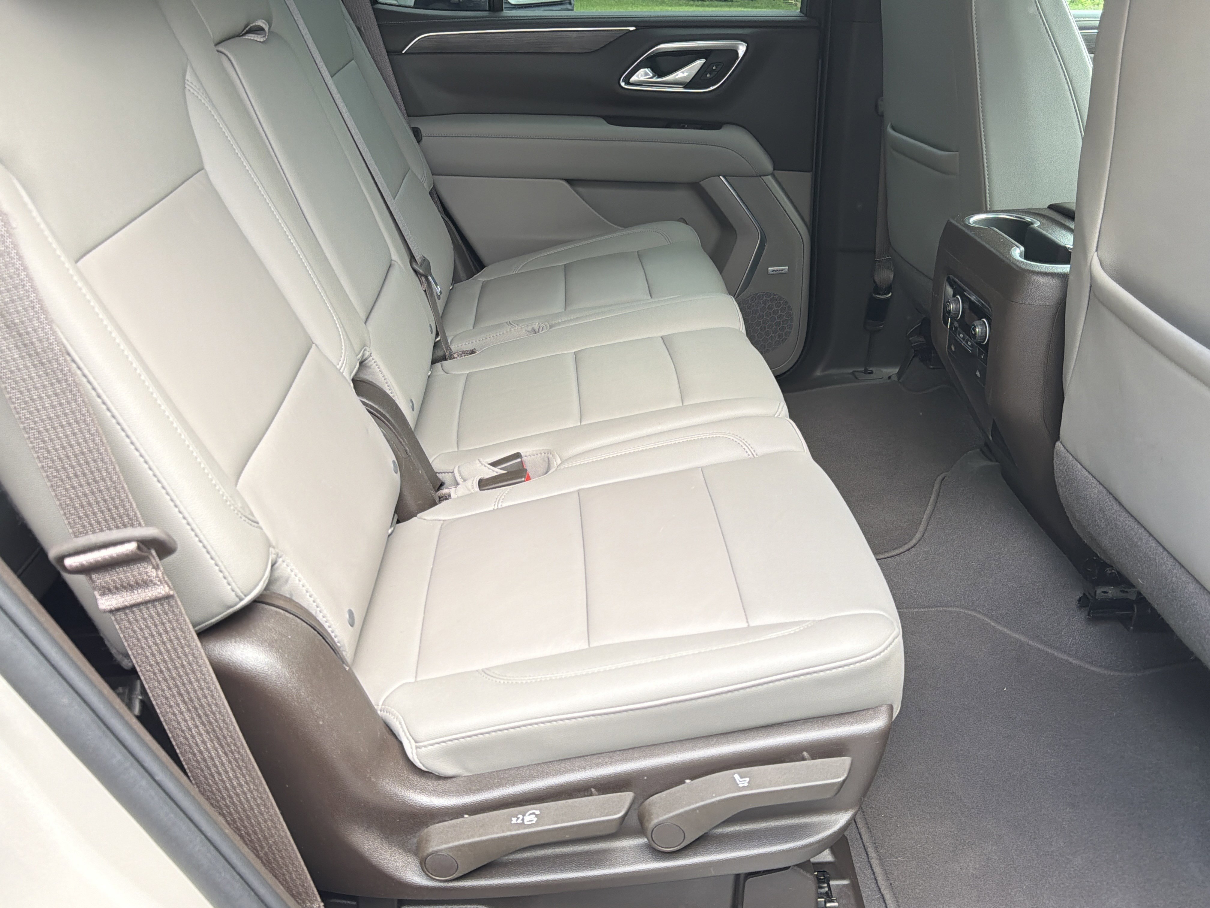 Used 2022 Empire Beige Metallic Chevrolet LT image 15
