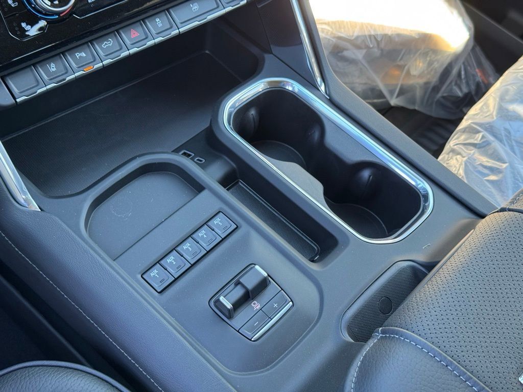 2026 GMC Sierra 3500HD Denali - Photo 44