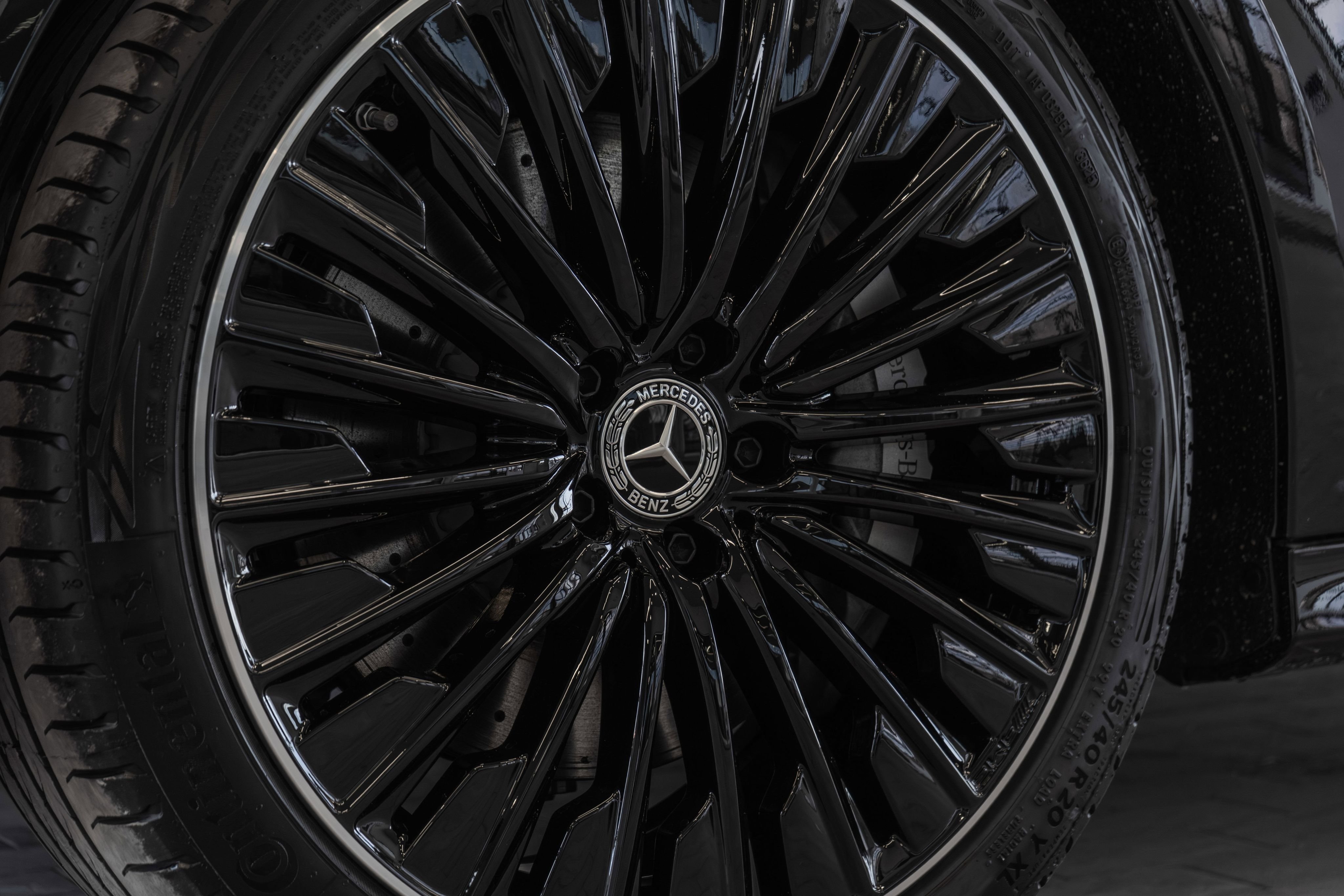 New 2026 Black Mercedes-Benz E 450 image 31