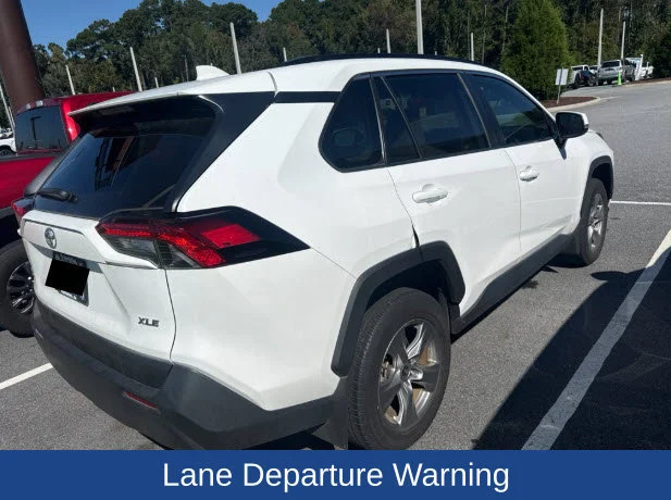 Certified Used 2025 Ice Toyota XLE image 6