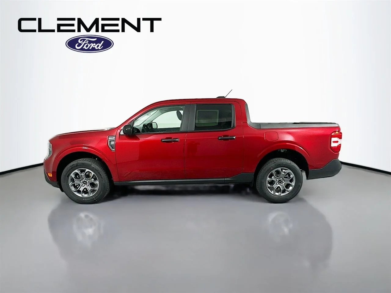 New 2026 Ruby Red Metallic Tinted Clearcoat Ford XLT image 4