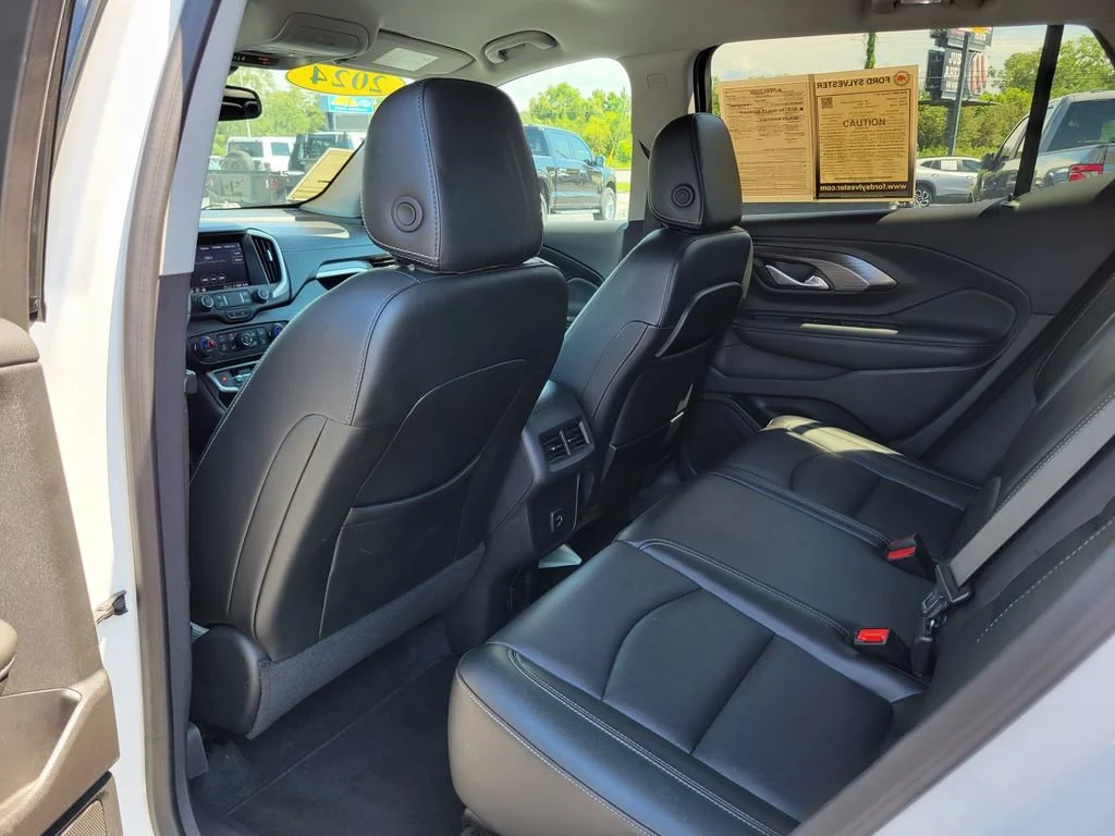 Used 2024 Summit White GMC SLT image 14