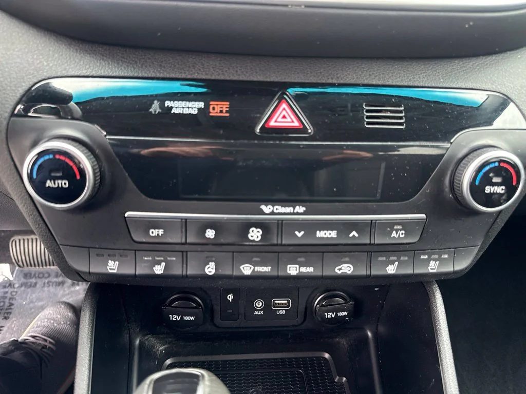 Used 2019 Green Hyundai Ultimate image 23