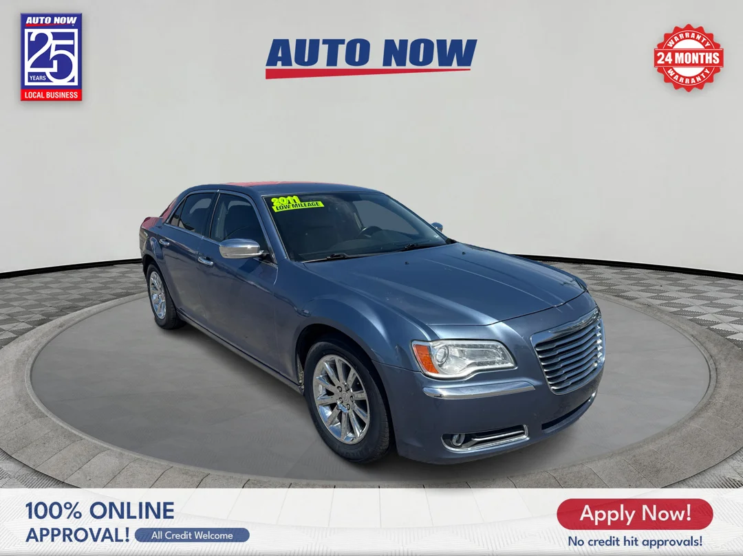 2011 Chrysler 300 Limited's photo