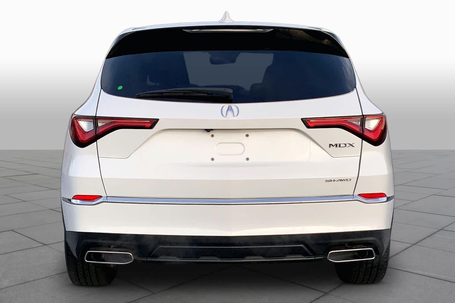 Used 2022 Platinum White Pearl Acura  image 5