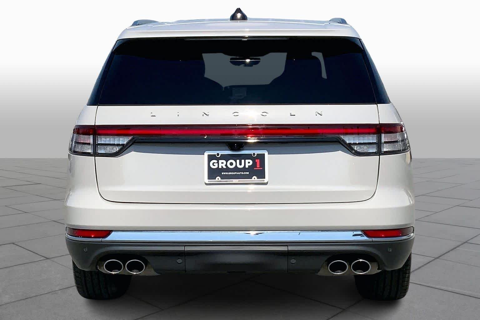 Used 2025 Ceramic Pearl Metallic Tri-Coat Lincoln Reserve image 7