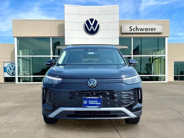 New 2026 Deep Black Pearl Volkswagen SE 4Motion image 3