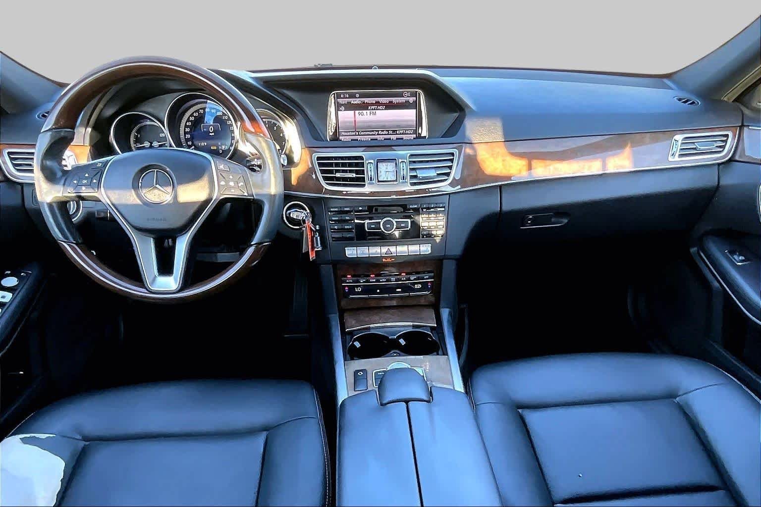 Used 2014 Palladium Silver Metallic Mercedes-Benz E 350 Luxury image 15