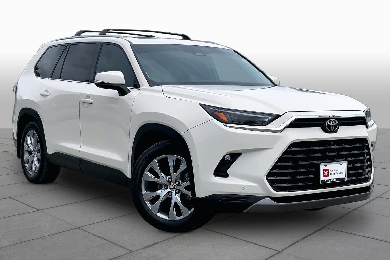 Used 2024 Coastal Cream Toyota Limited image 3