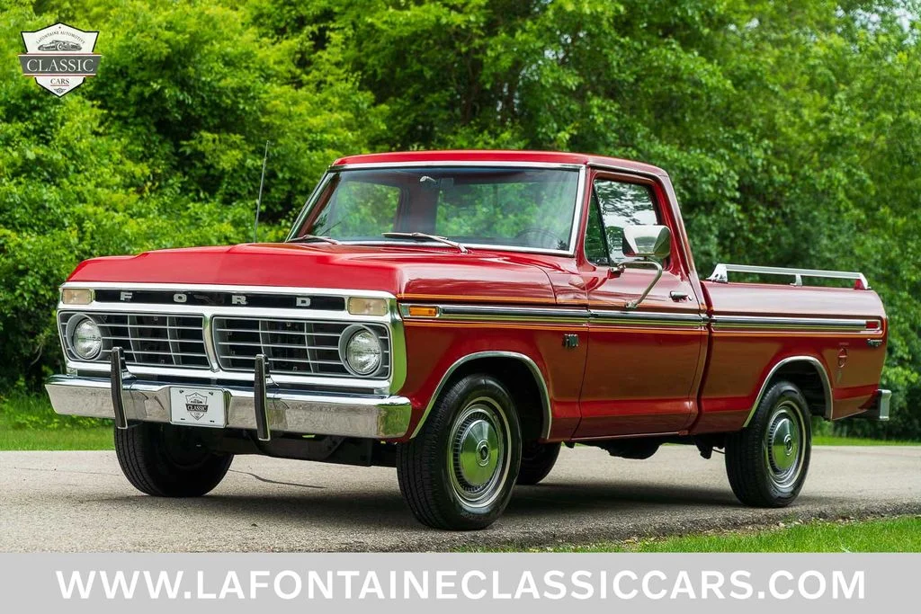 Used 1975 Red Ford  image 17