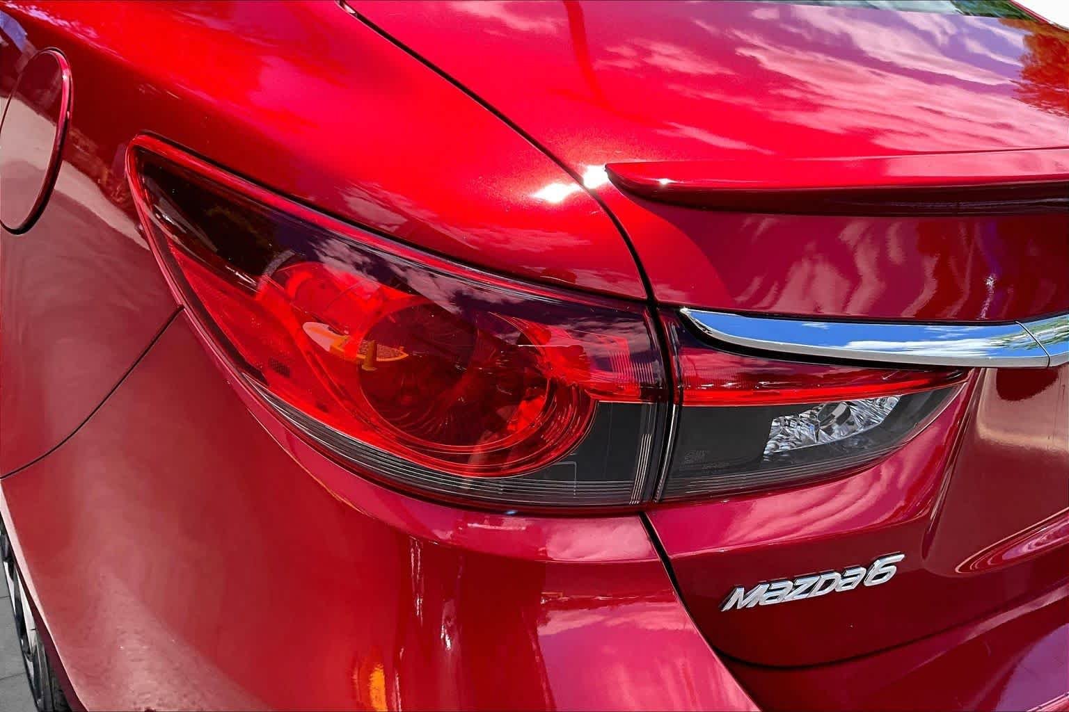 Used 2015 Soul Red Metallic Mazda i Grand Touring image 27