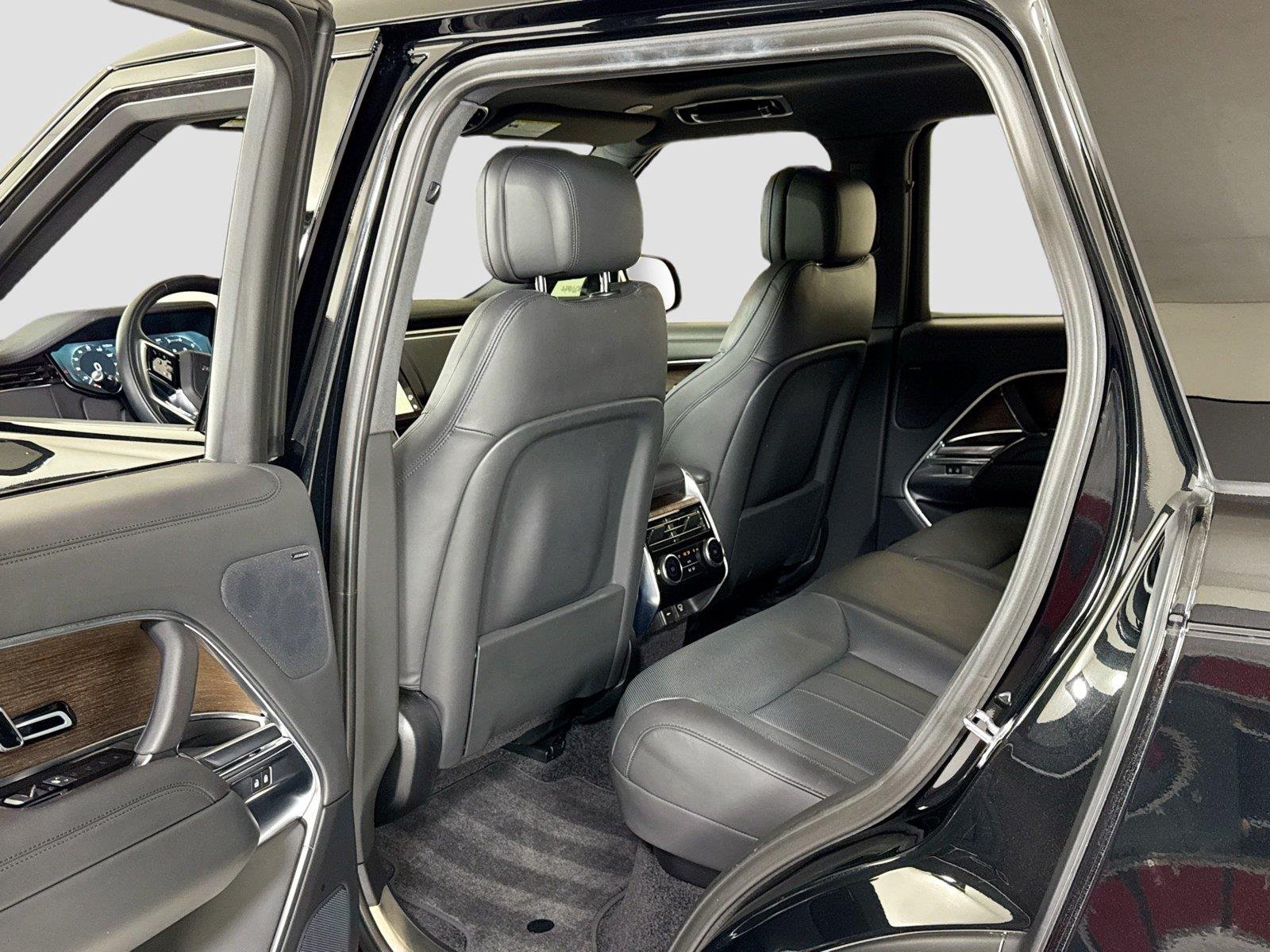 Used 2023 Santorini Black Metallic Land Rover SE image 26