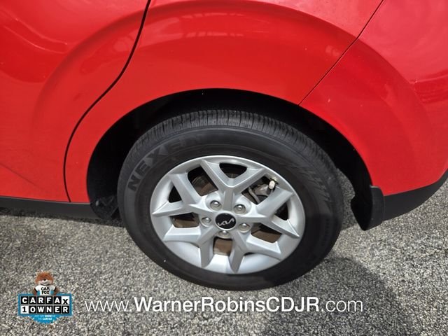 Used 2025 Red Kia LX image 10