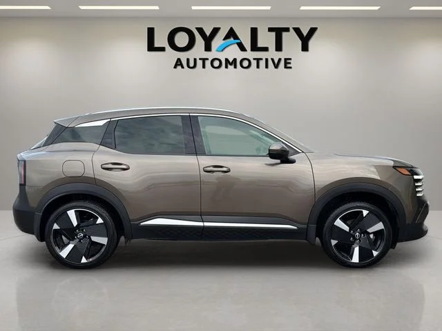 Used 2025 Brown Nissan SR image 6