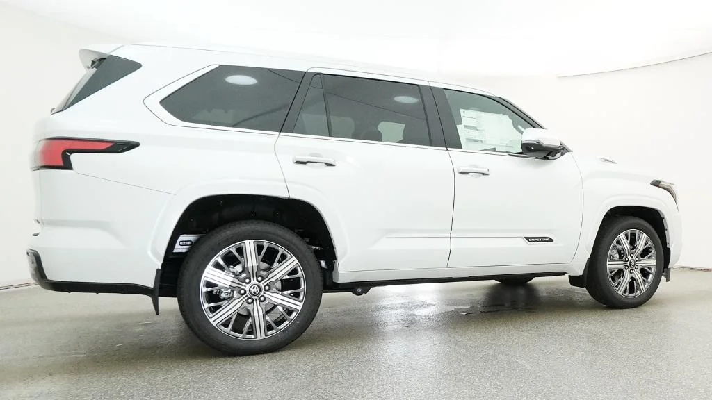 New 2026 Wind Chill Pearl Toyota Capstone image 15