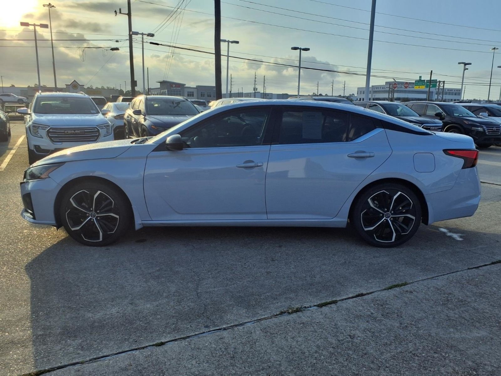 Used 2024 Gray Sky Pearl Nissan 2.5 SR image 10