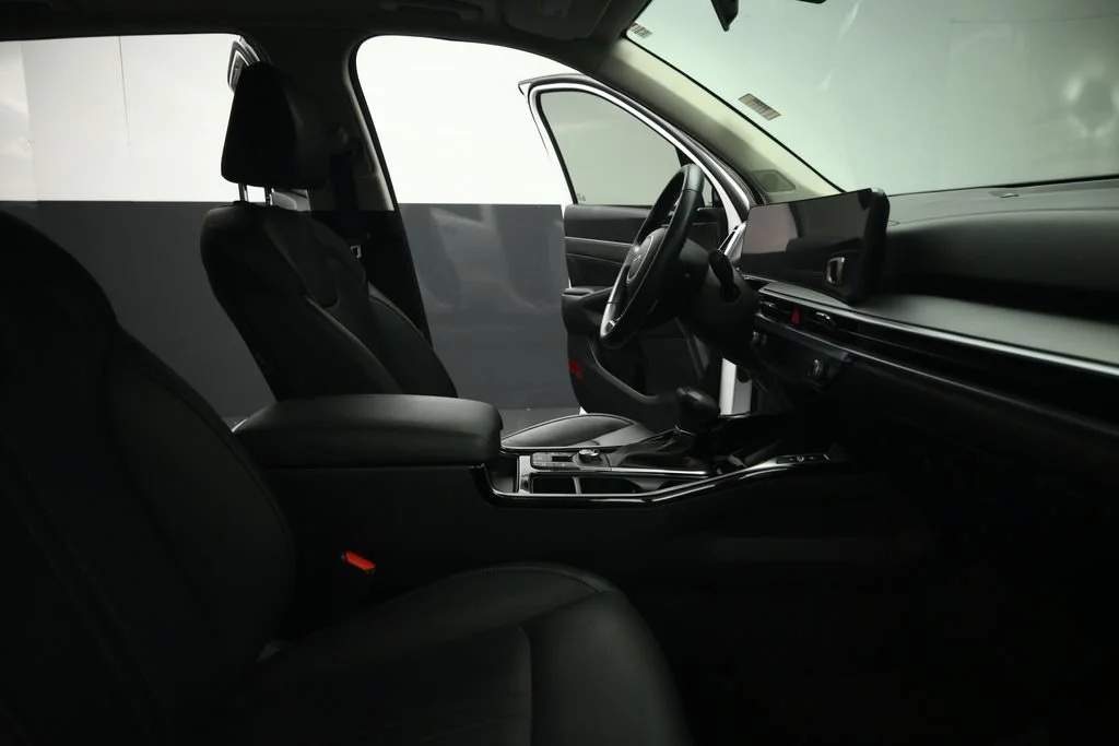 Certified Used 2025 White Kia SX image 52