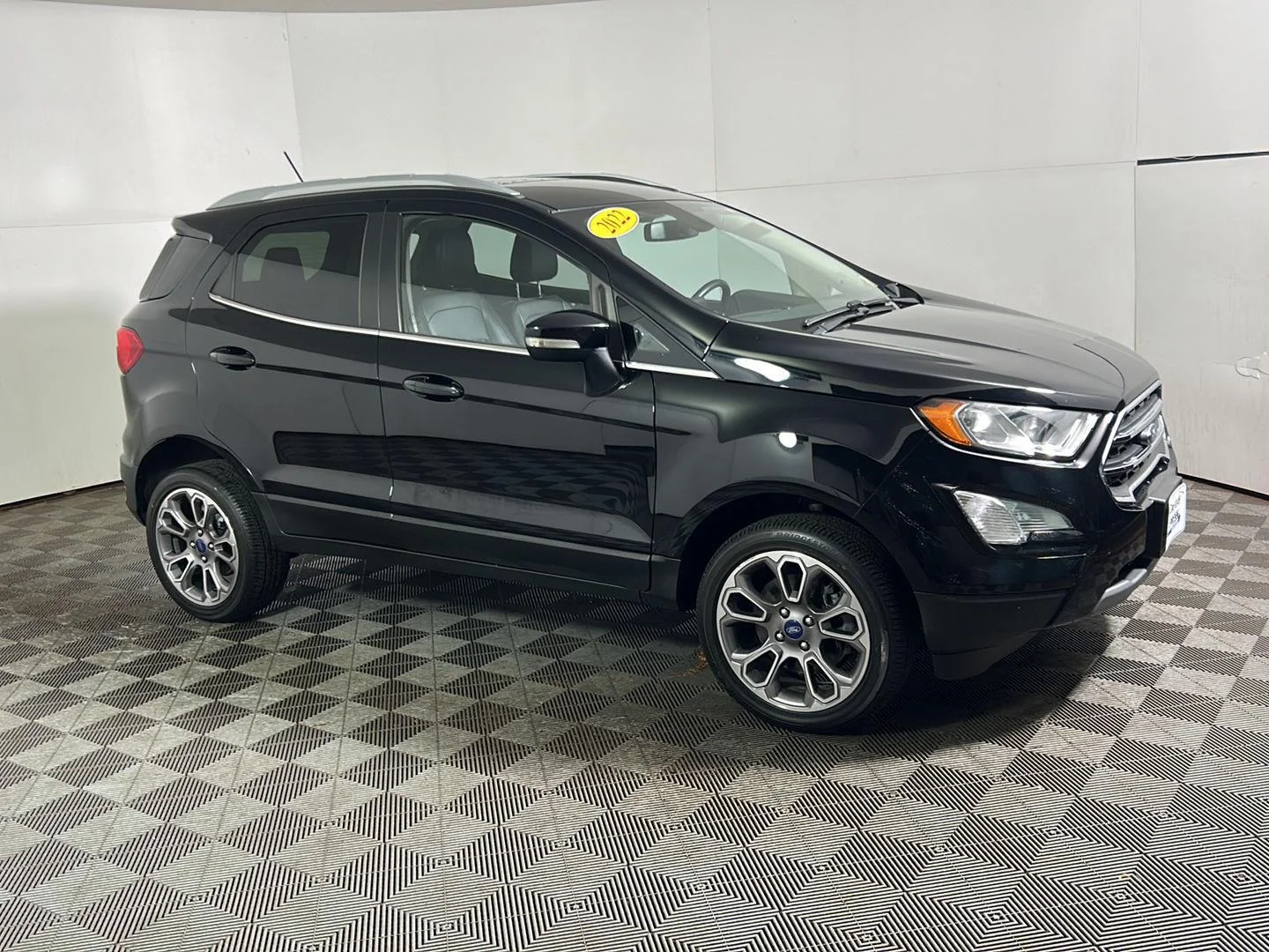 Used 2022 Shadow Black Ford Titanium image 6