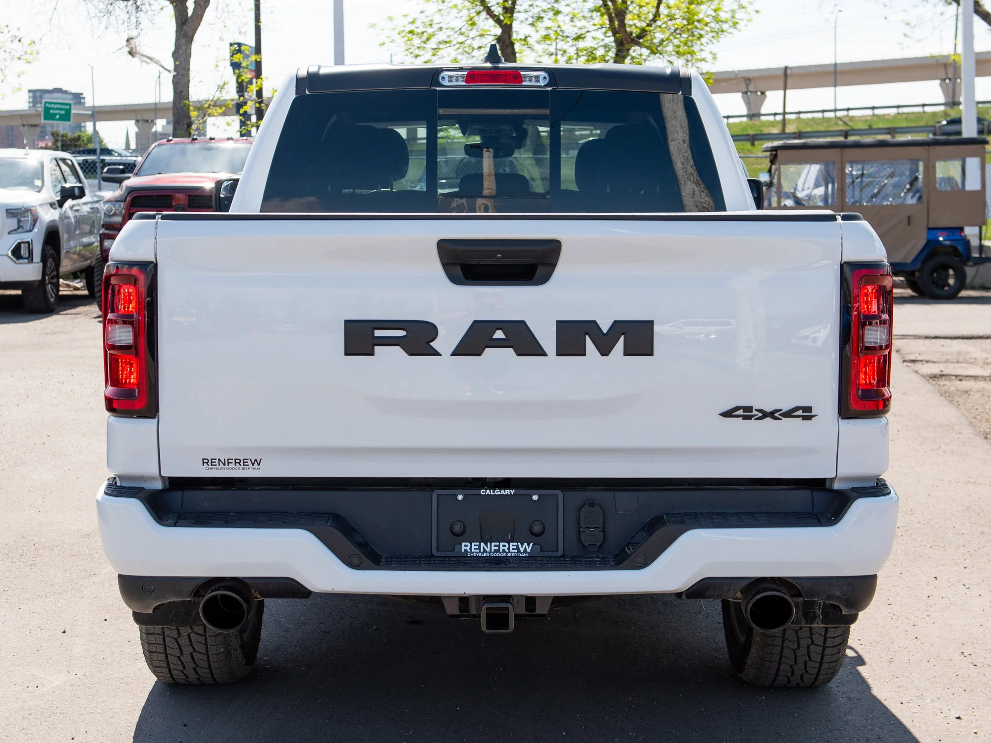 Certified Used 2025 White RAM Tradesman * No Accidents | Android Auto | Adaptive Cruise | Sport Appearance Package image 14