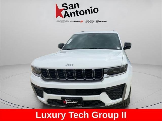 New 2026 Bright White Clear-Coat Exterior Paint Jeep Limited image 5