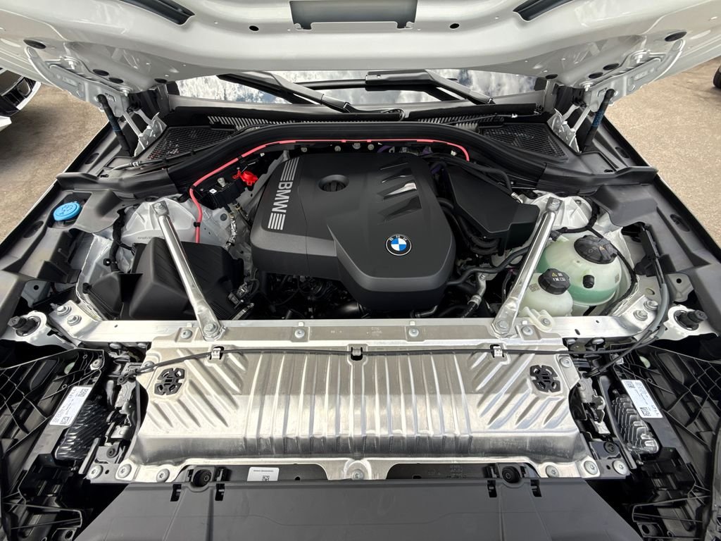 New 2026 Alpine White BMW 30 xDrive image 8