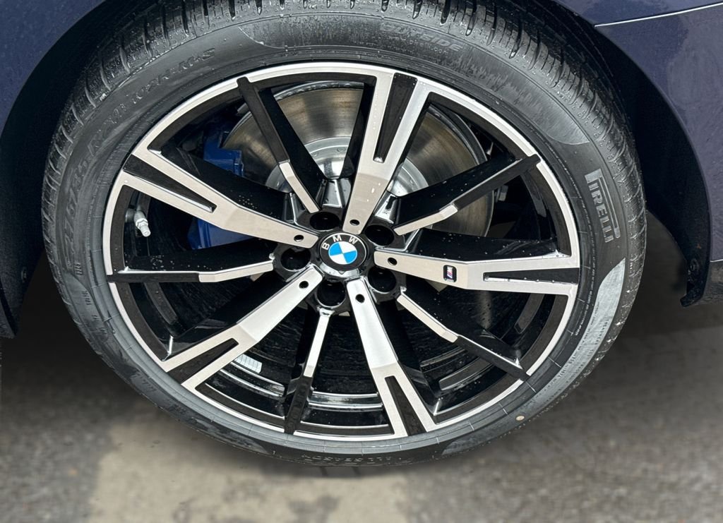New 2026 Tanzanite Blue II Metallic BMW 530i image 14