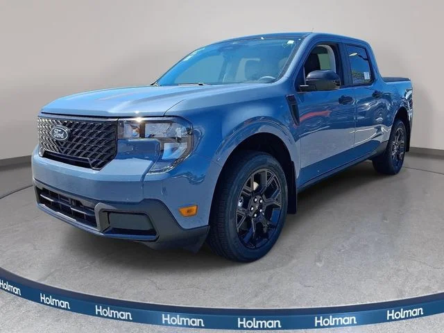 New 2026 Azure Gray Metallic Tri-Coat Ford XLT image 1