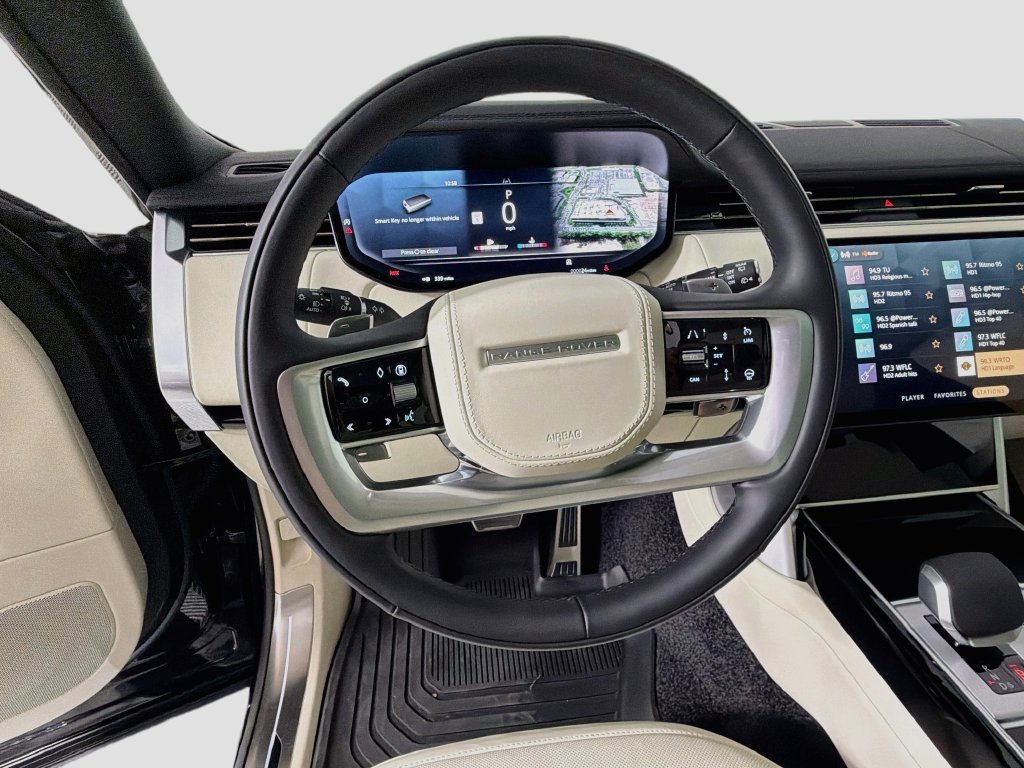 New 2027 Santorini Black Land Rover SE image 11