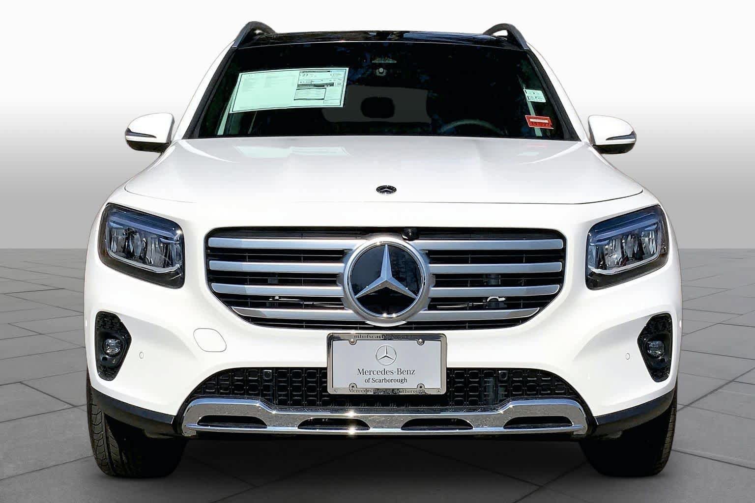 New 2026 Polar White Mercedes-Benz GLB 250 image 3