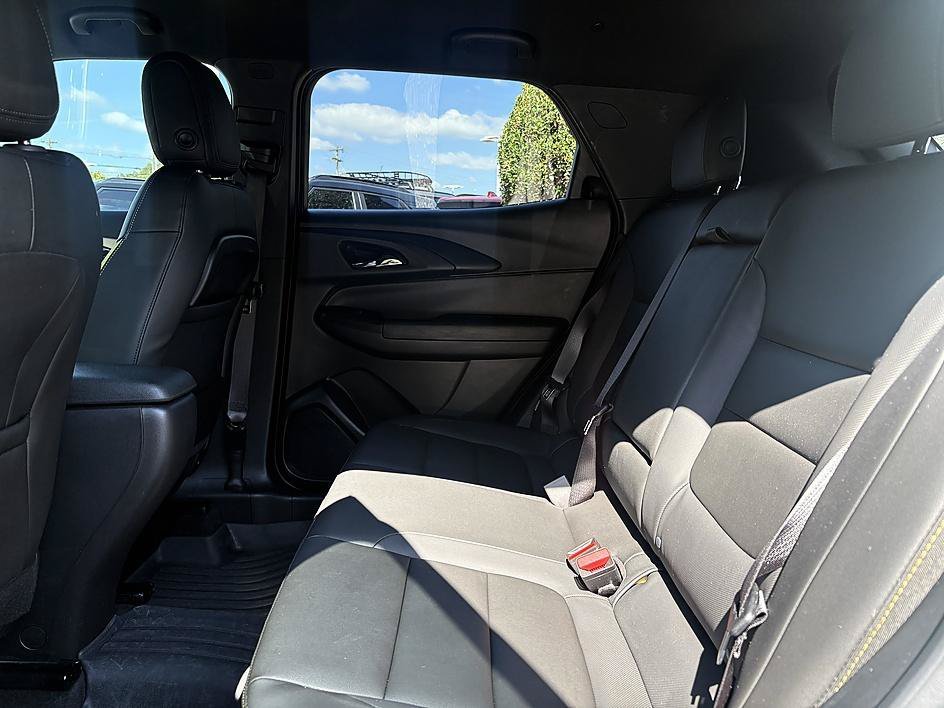 Used 2025 Cacti Green Chevrolet ACTIV image 10