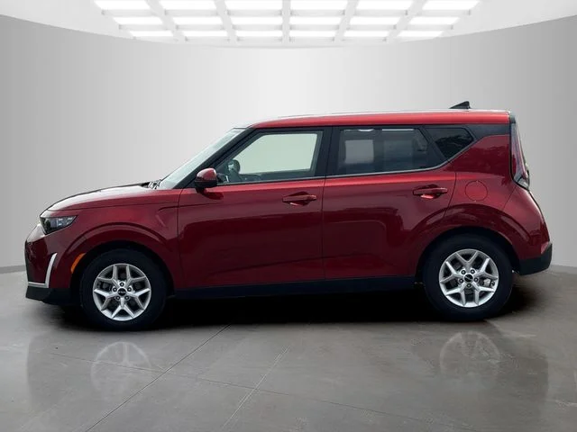 Certified Used 2025 Orange Kia LX image 4