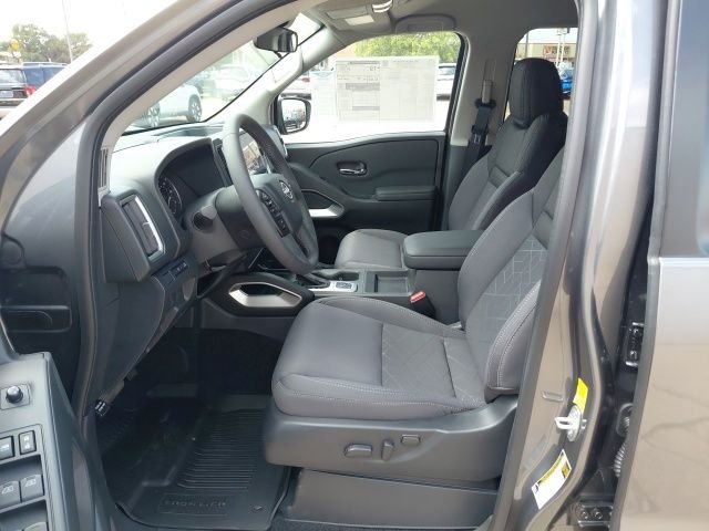 New 2026 Gun Metallic Nissan Crew Cab SV image 26