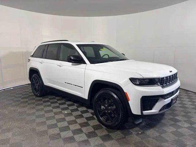 2026 Jeep Grand Cherokee Altitude