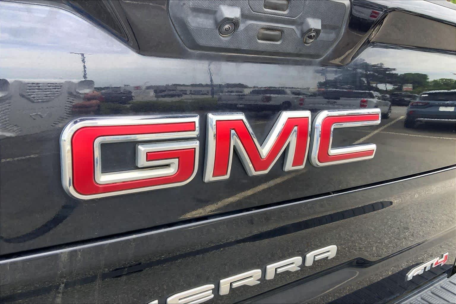 Used 2024 Titanium Rush Metallic GMC AT4 image 31