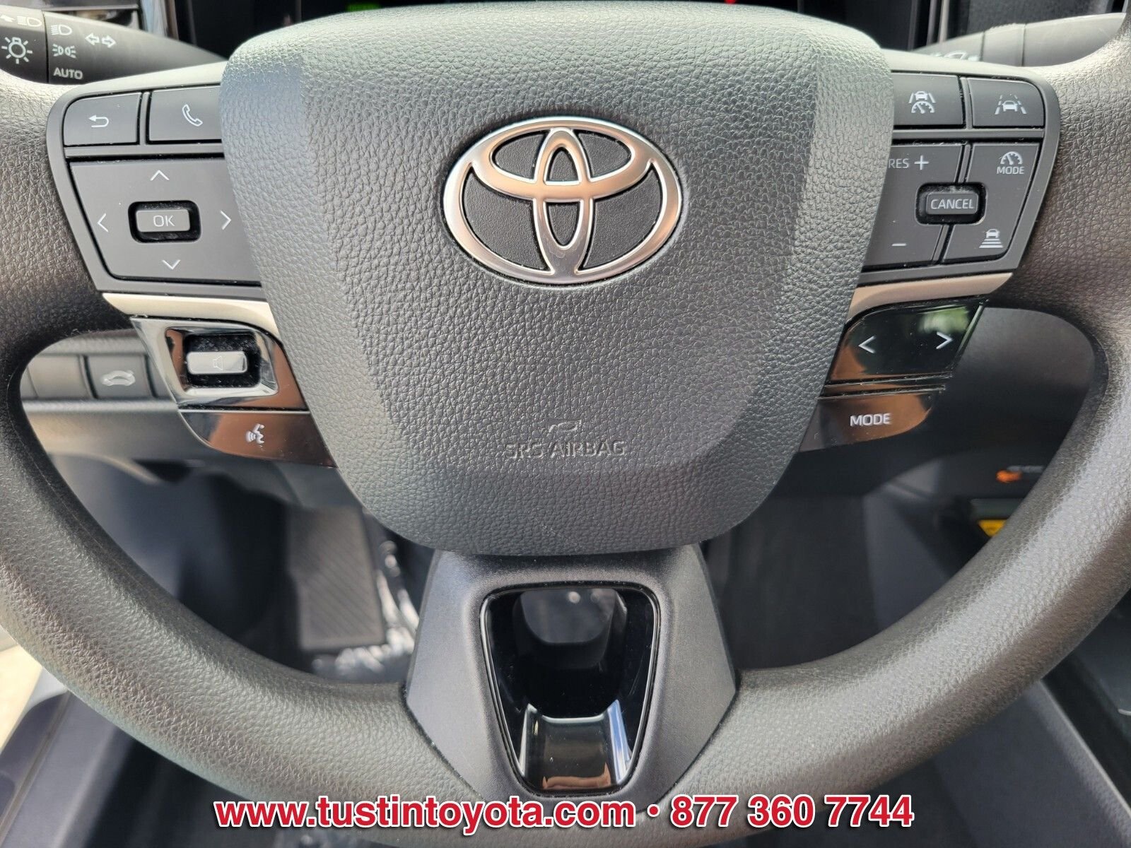 Certified Used 2025 Silver Toyota LE image 18