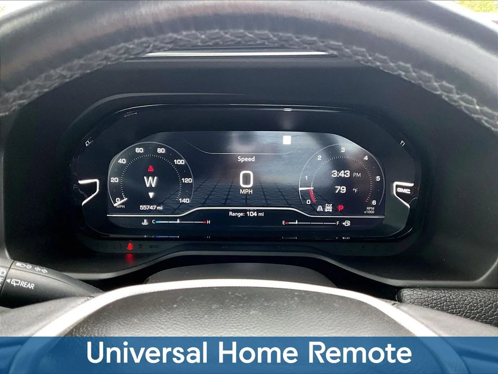 Used 2022 Green GMC Denali image 17