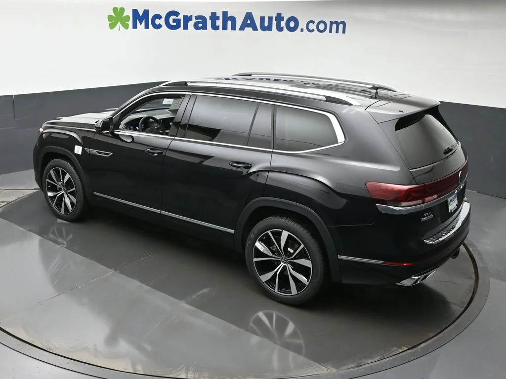 New 2026 Deep Black Pearl Volkswagen 2.0T SEL Premium R-Line image 22