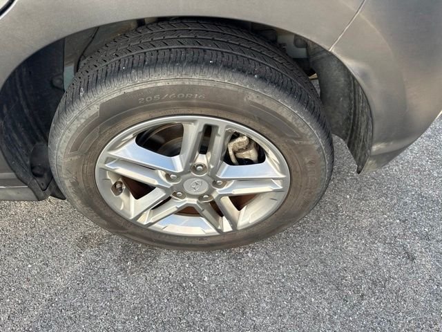 Used 2019 Blue Hyundai SE image 26