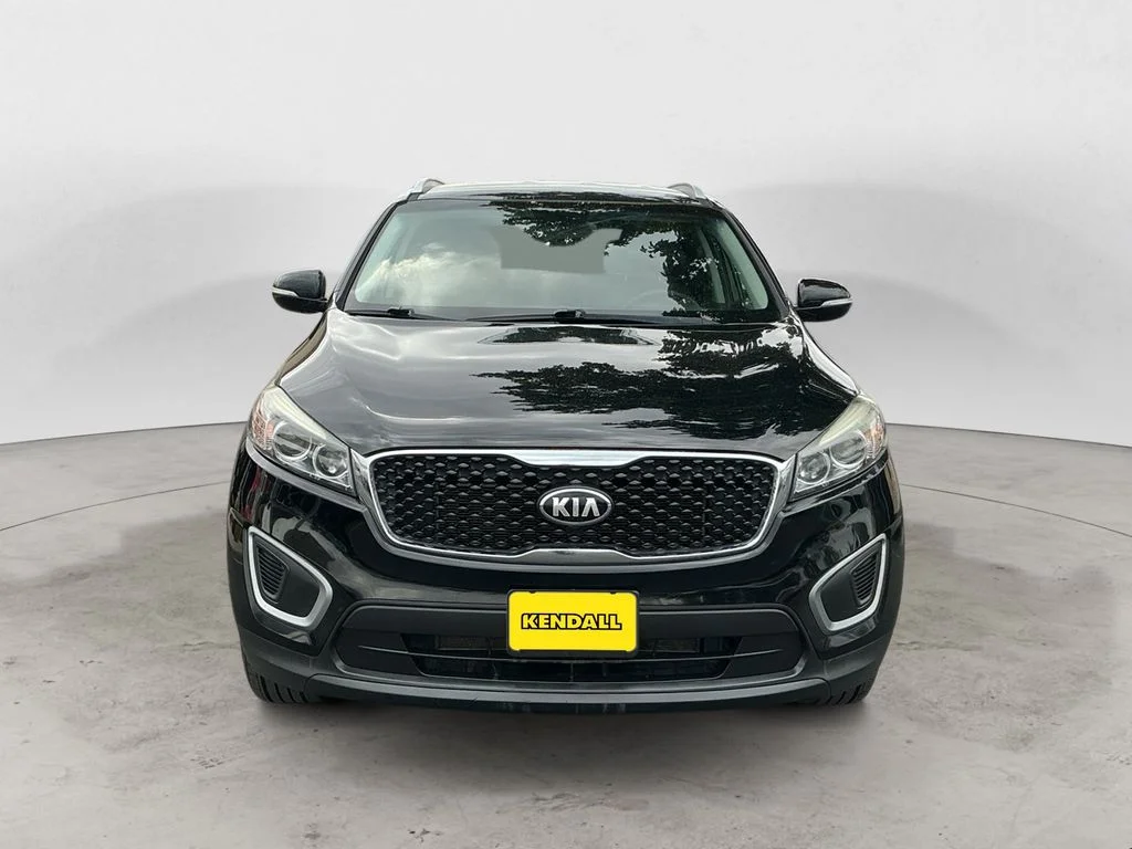 Used 2016 Black Kia LX image 2